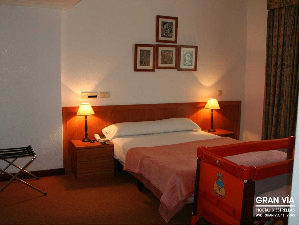 Hostal Gran Via Vigo Ngoại thất bức ảnh